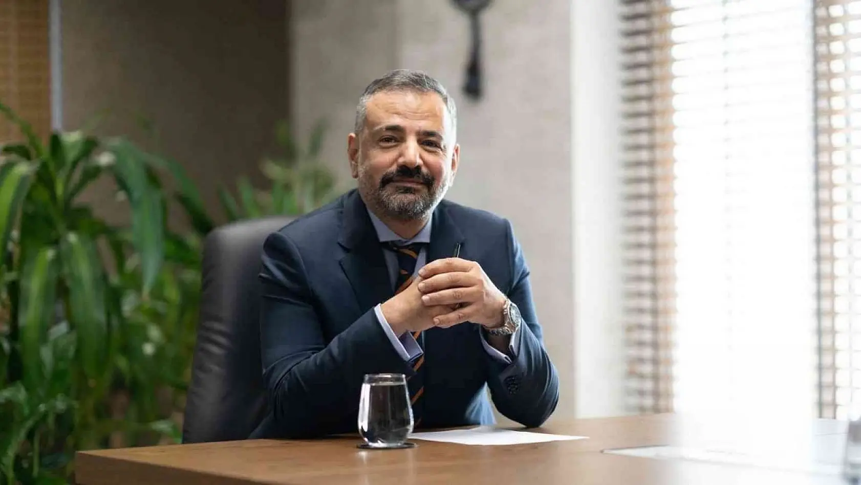 CHP İzmir'in yeni yönetimi resmen atandı