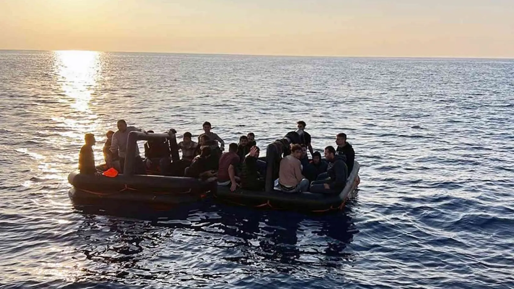 Dalaman'da 63 düzensiz göçmen kurtarıldı