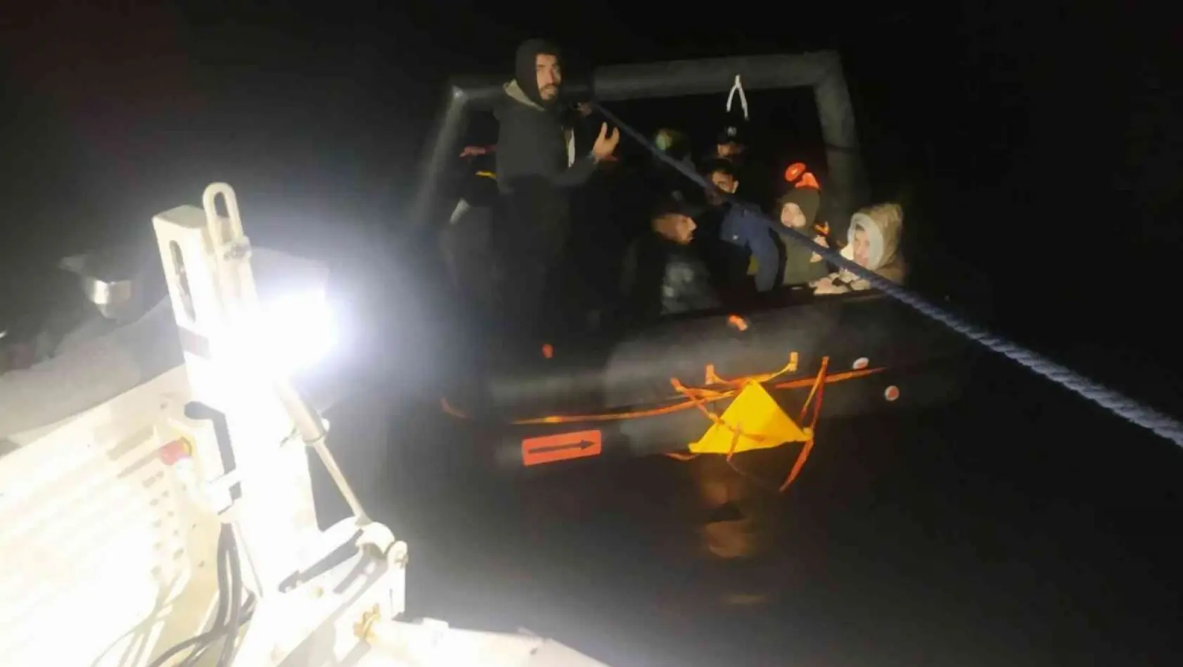 Datça'da 11 düzensiz göçmen kurtarıldı