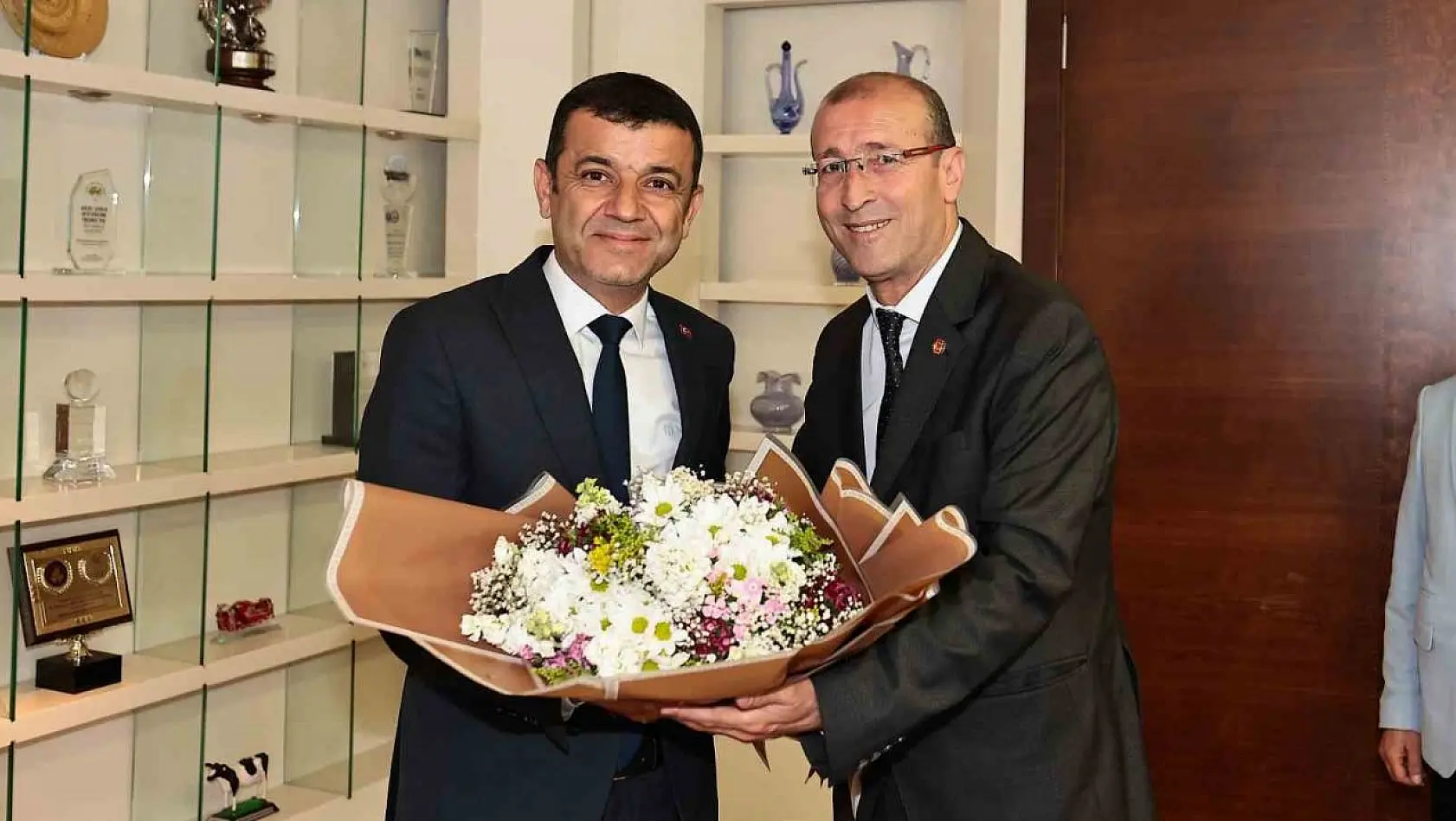 Denizli Gazeteciler Cemiyeti, Başkan Çavuşoğlu'nu ziyaret etti