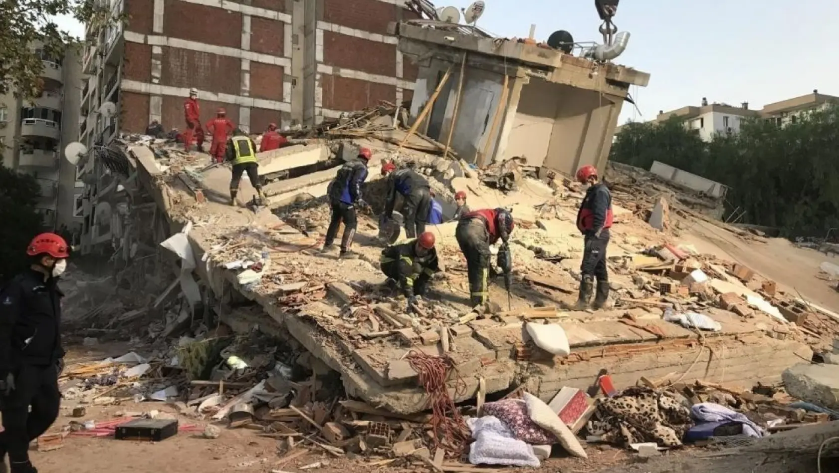 Depremde 15 kişiye mezar olan apartmanın deprem raporu istinafta 'tavsiye niteliğinde' sayıldı