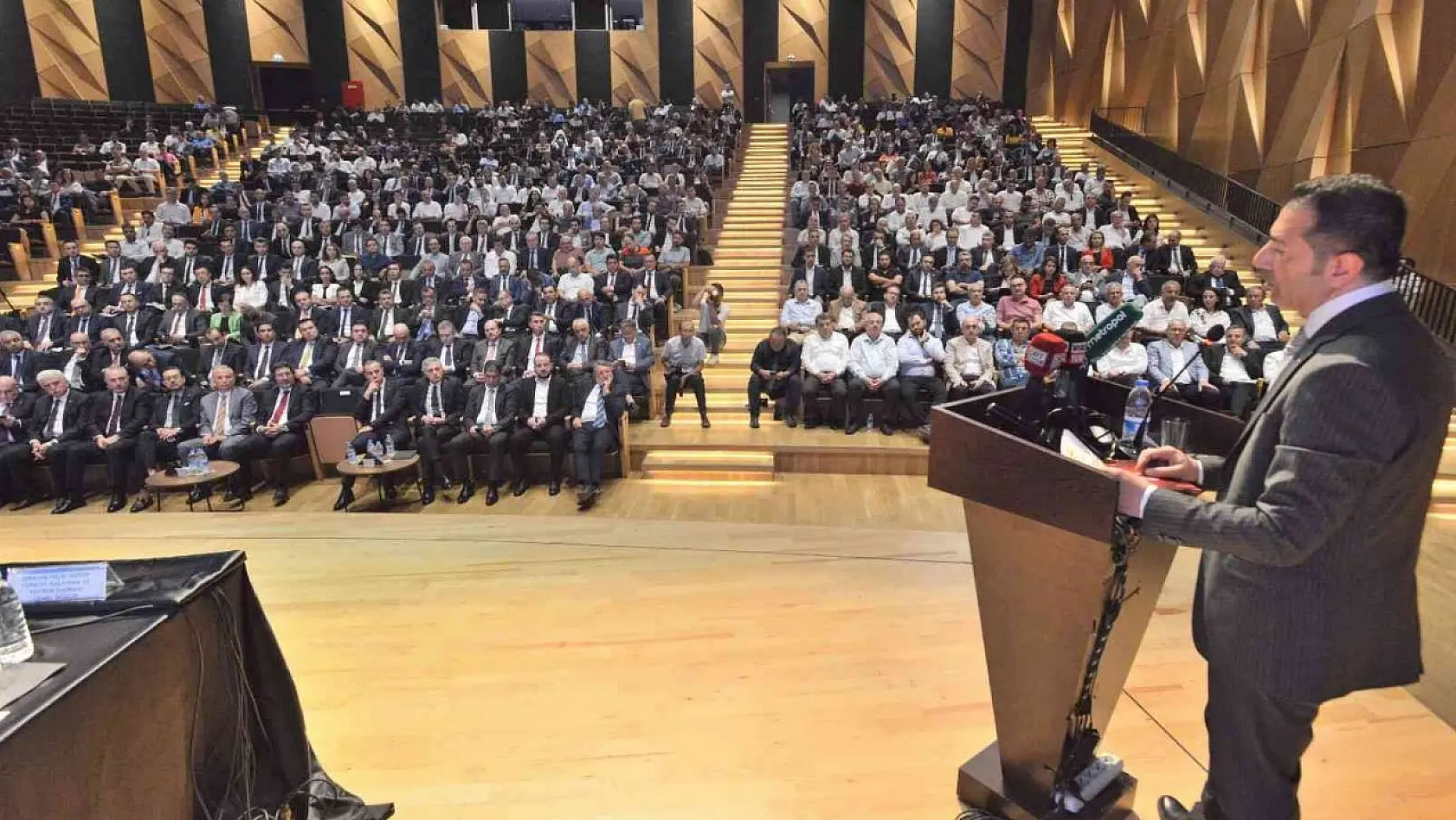 DTO Başkanı Erdoğan, Denizli iş dünyasının bankalardan beklentilerini sıraladı