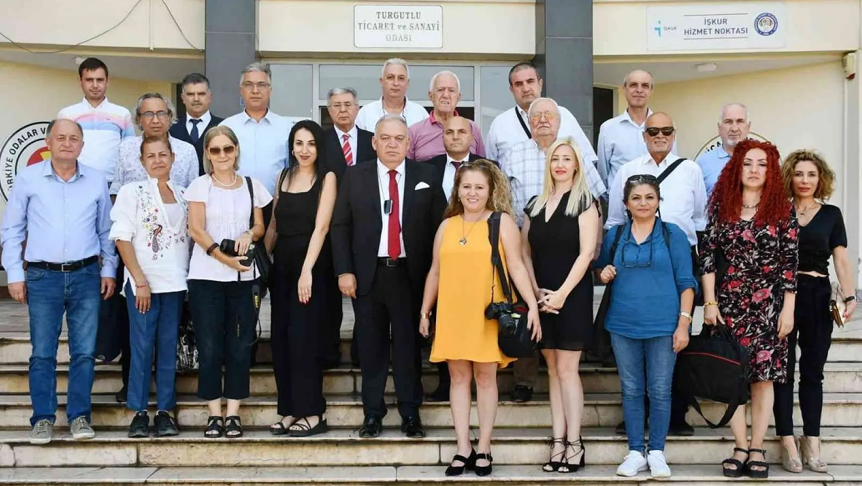 Ege Medya Platformu üyelerinden Turgutlu'ya ziyaret