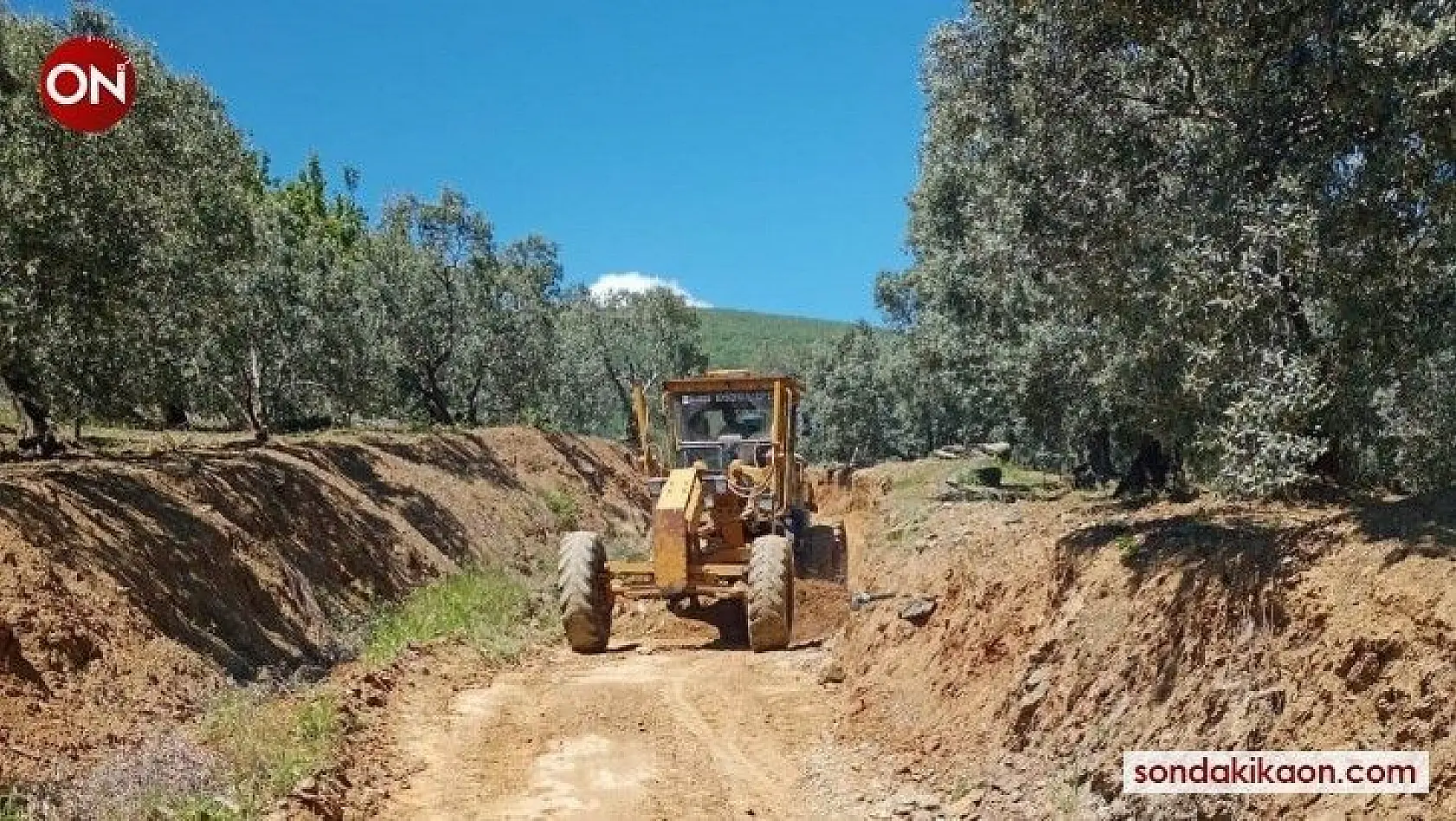 Erdek'te arazi yolları onarılıyor