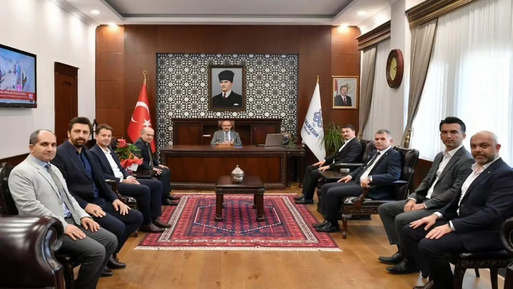 ETO heyeti, Balıkesir Valisi İsmail Ustaoğlu'nu ziyaret etti