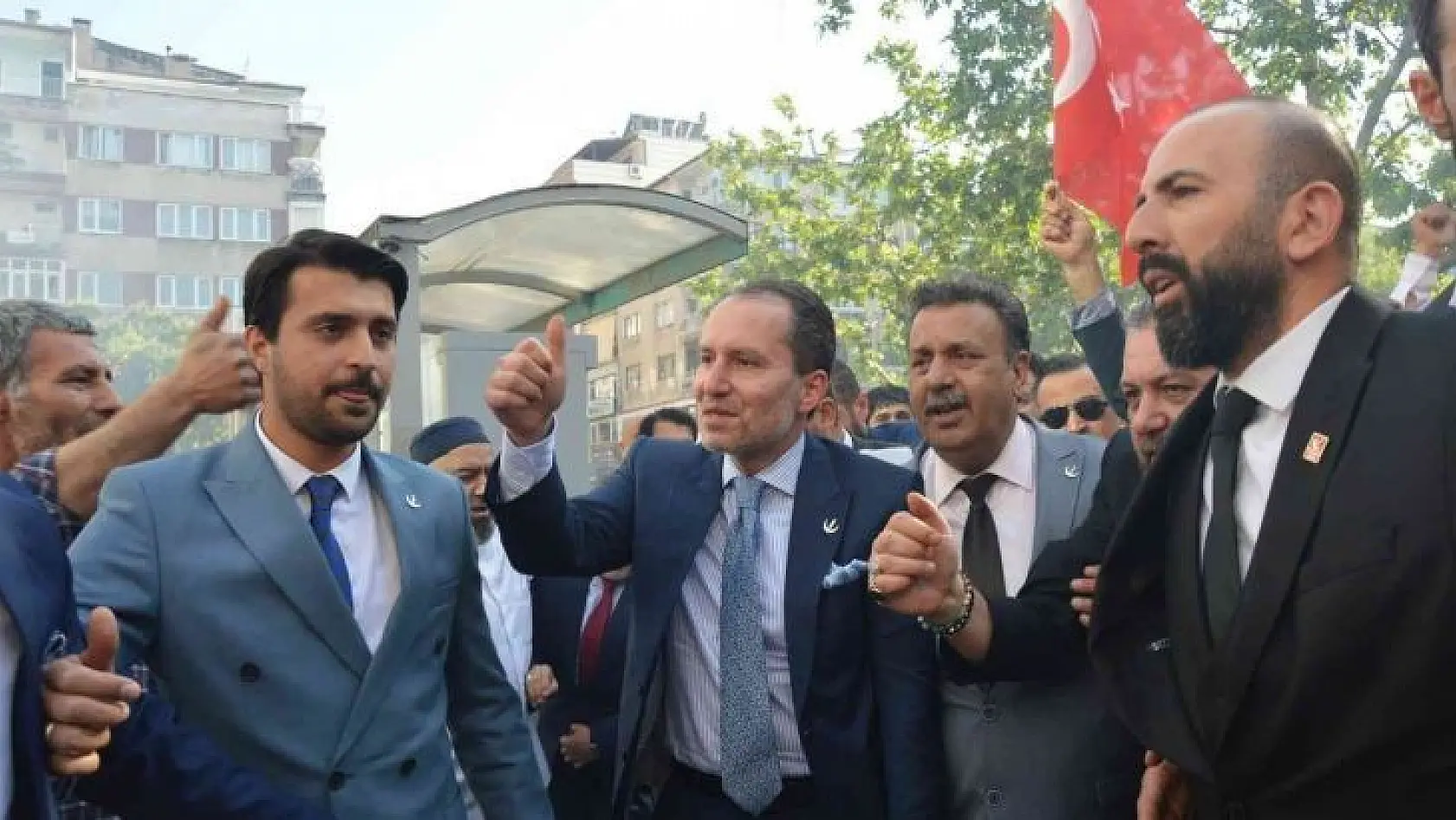 Fatih Erbakan: 'Tek yol milli görüş tek yol Yeniden Refah Partisi'dir'