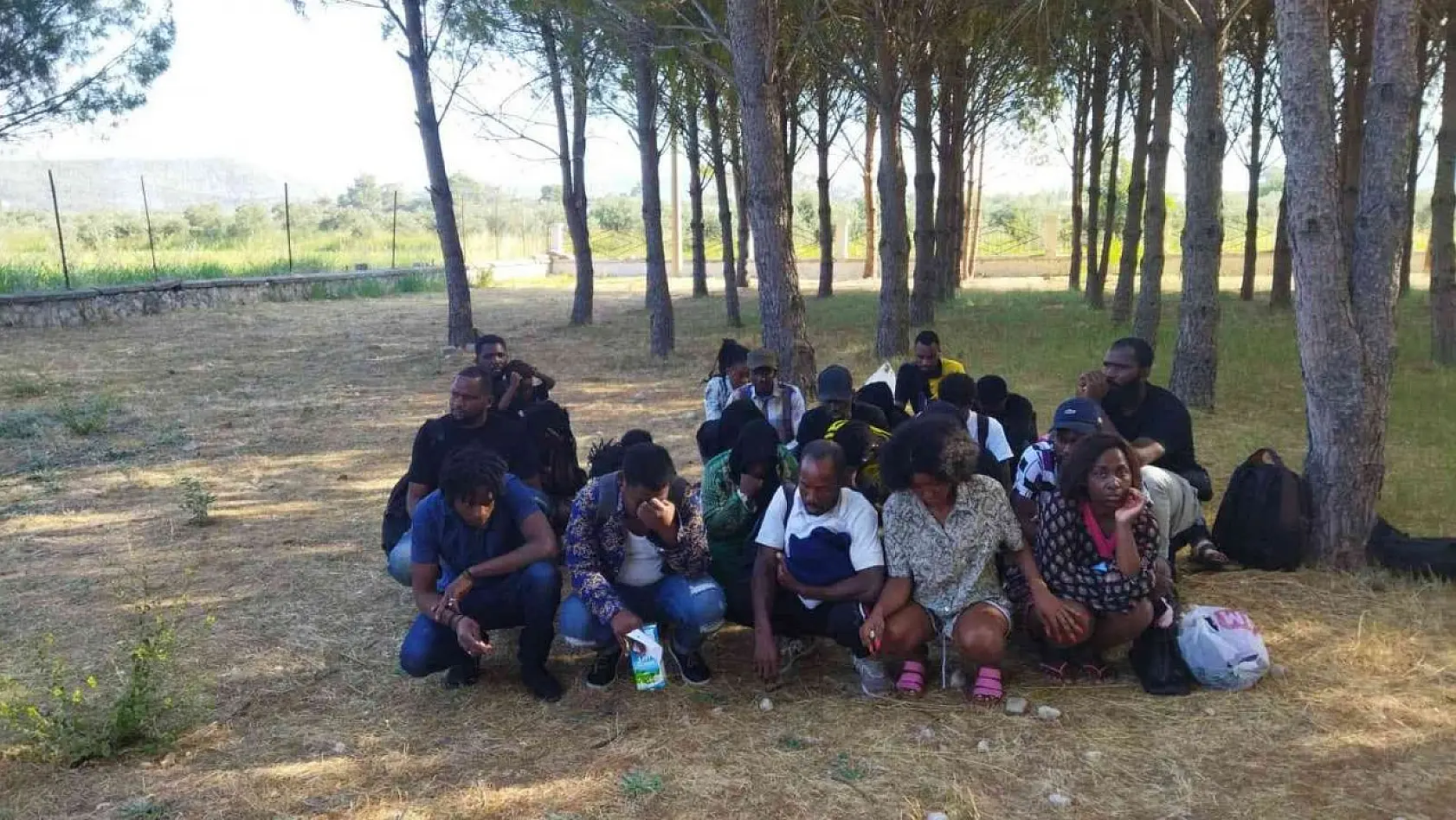 Fethiye'de 125 düzensiz göçmen yakalandı, 4 şüpheli gözaltına alındı