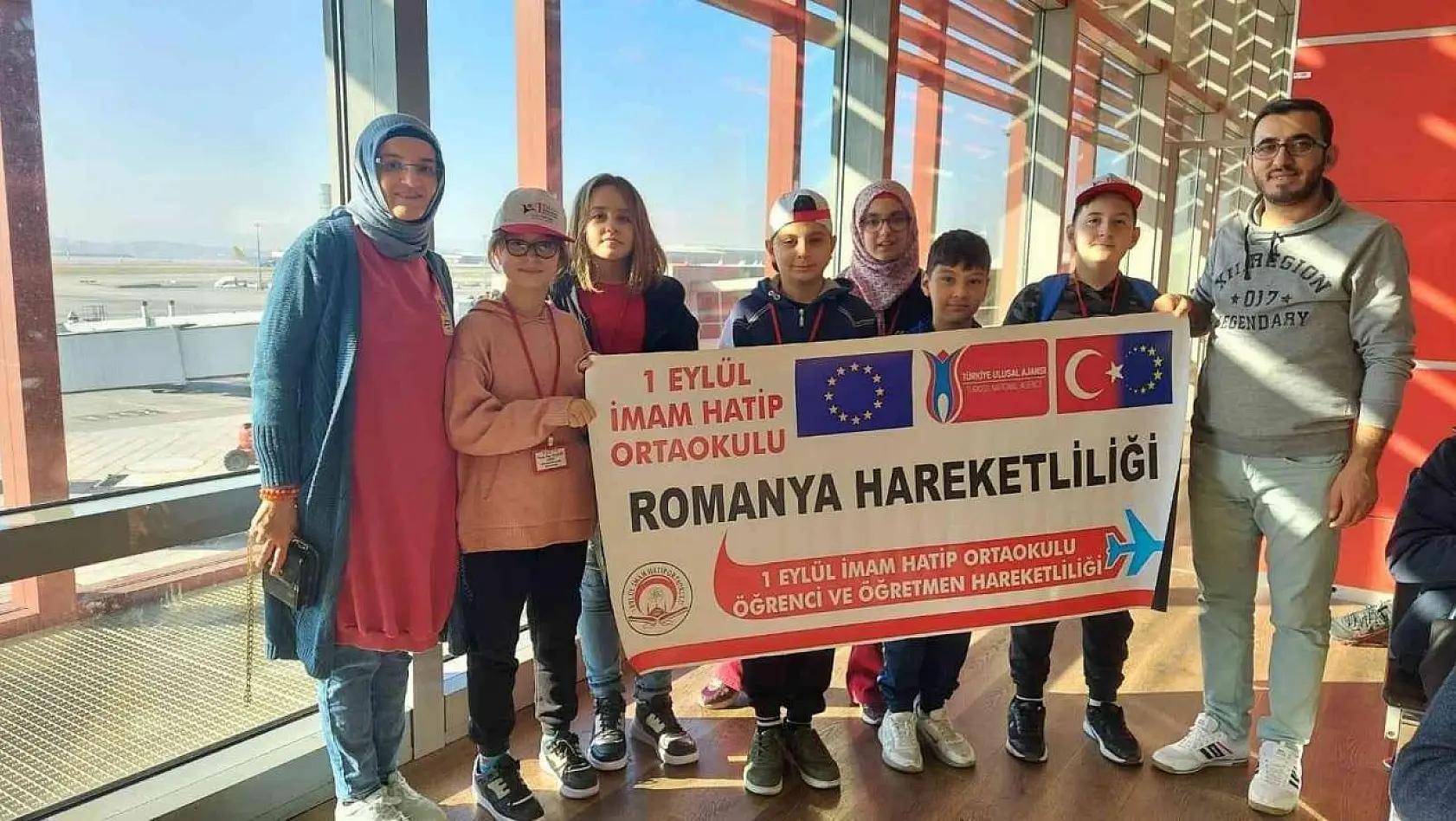 Gediz 1 Eylül İmam Hatip Ortaokulu Romanya'ya gitti