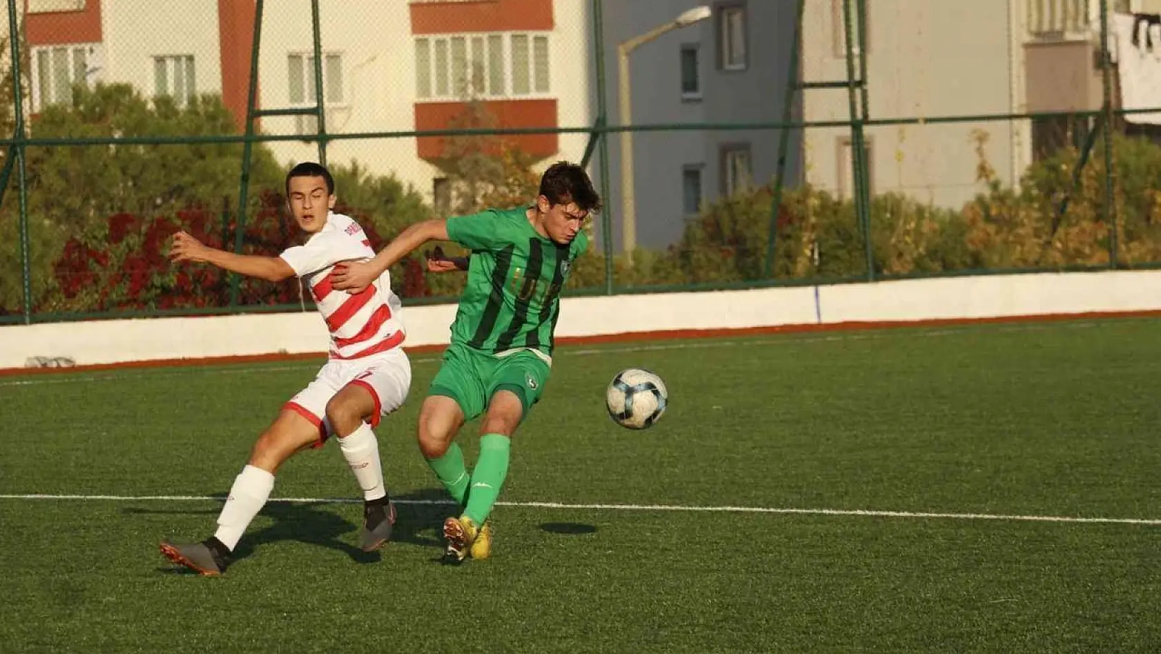 Genç horozlar Pendikspor'u 3 gol ile uğurladı