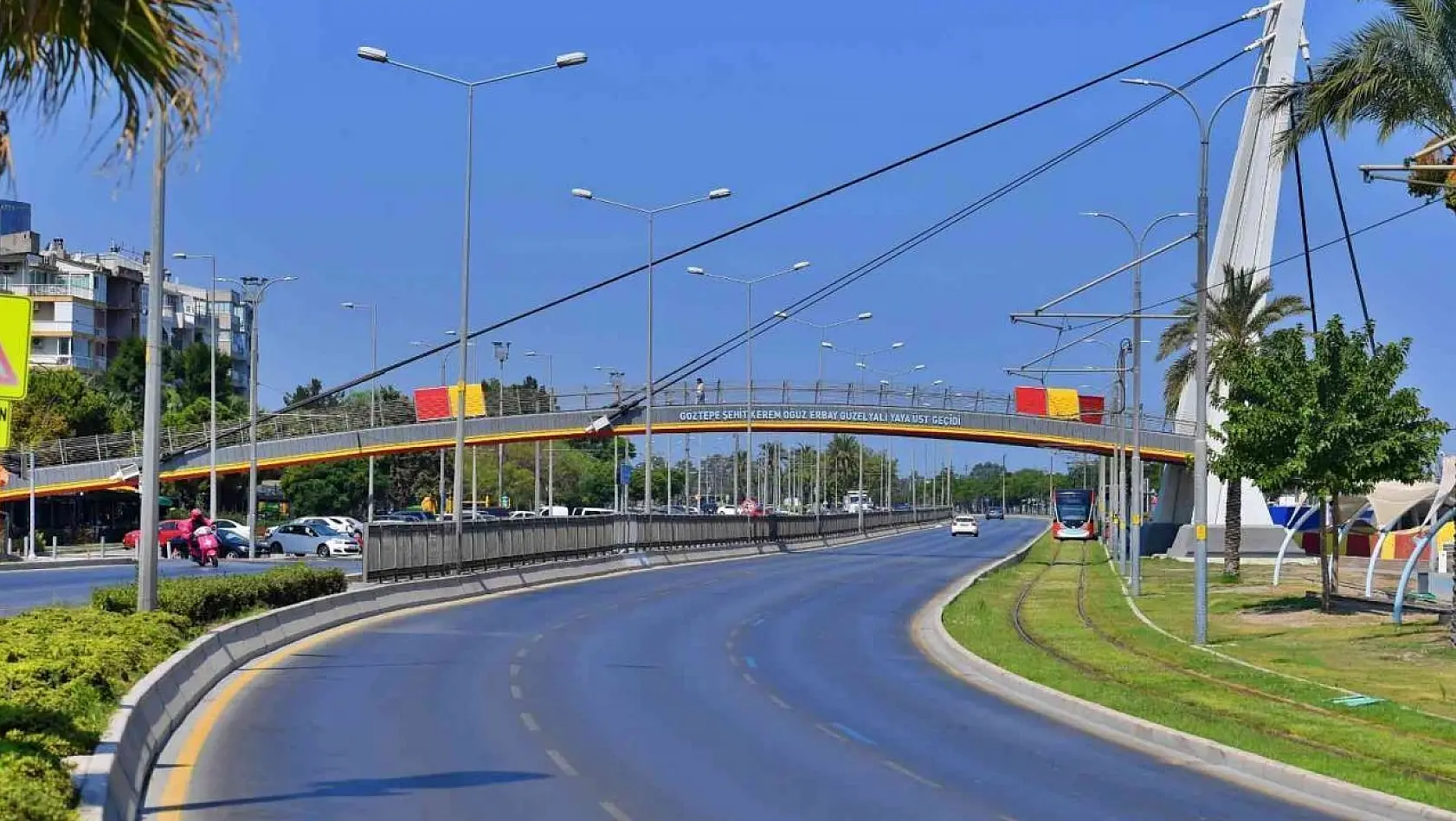 Göztepe Şehit Kerem Oğuz Erbay Köprüsü yenilendi
