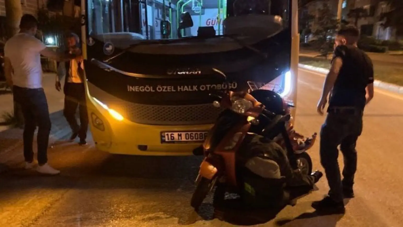 Halk otobüsünün çarptığı engelli bisiklet sürücüsü yaşam savaşı veriyor