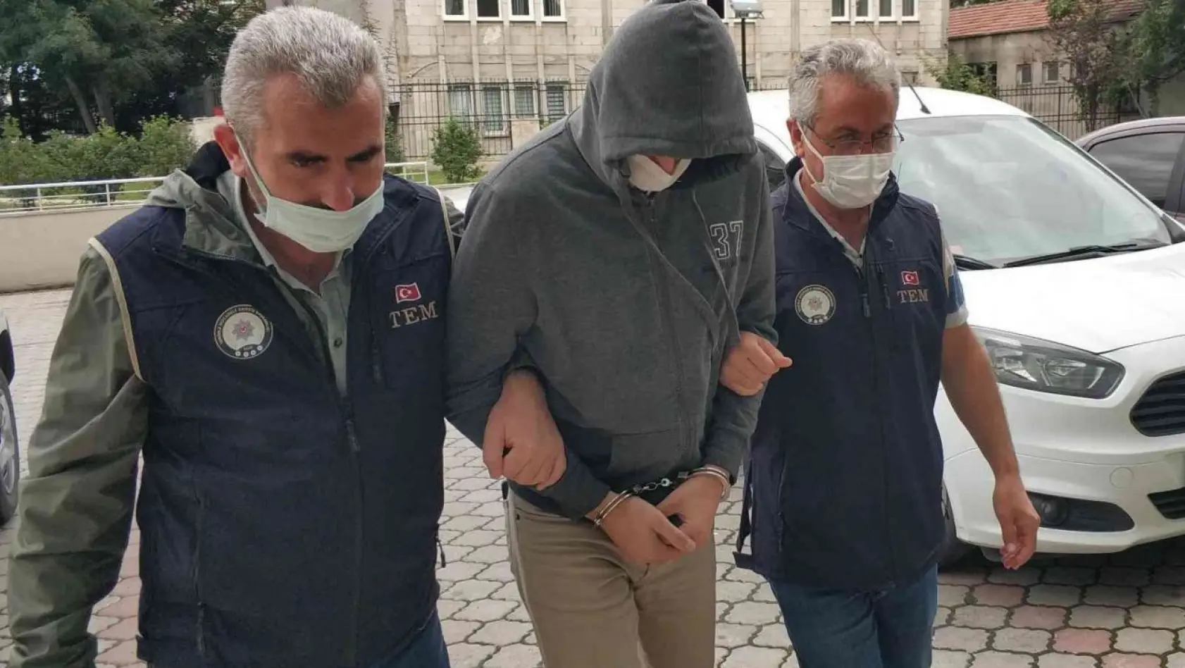 Hapis cezasıyla aranan FETÖ üyeleri tutuklandı