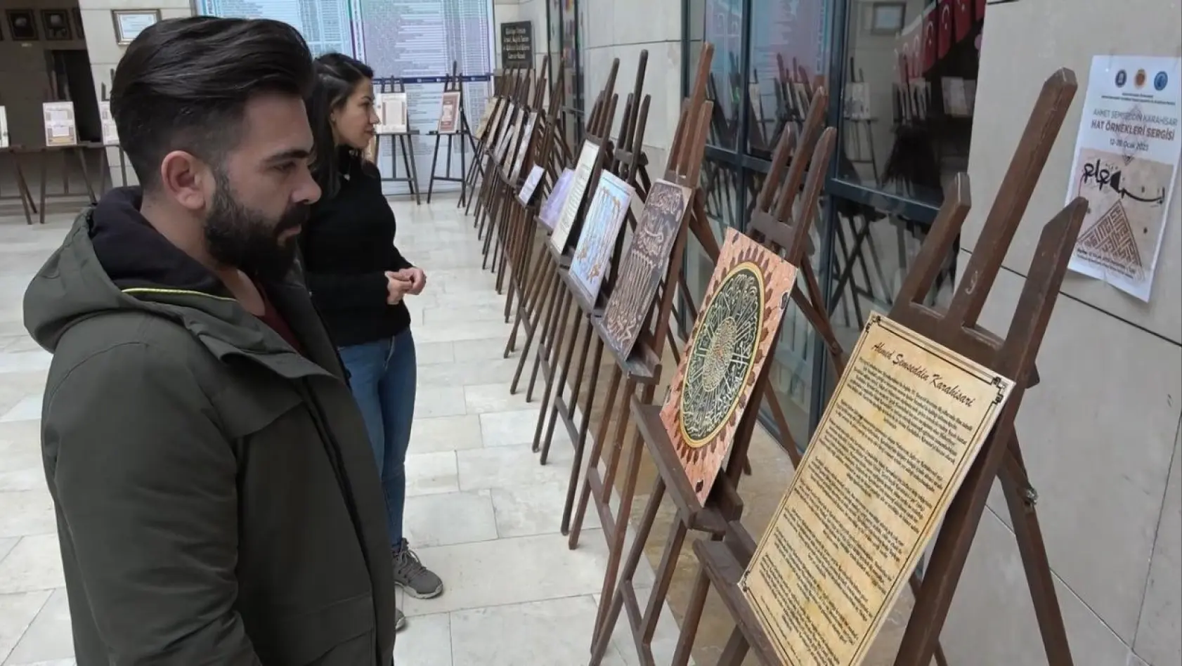 Hattat Ahmed Şemseddin Karahisari 'Hat Örnekleri Sergisi' sanatseverlerin beğenisine sunuldu