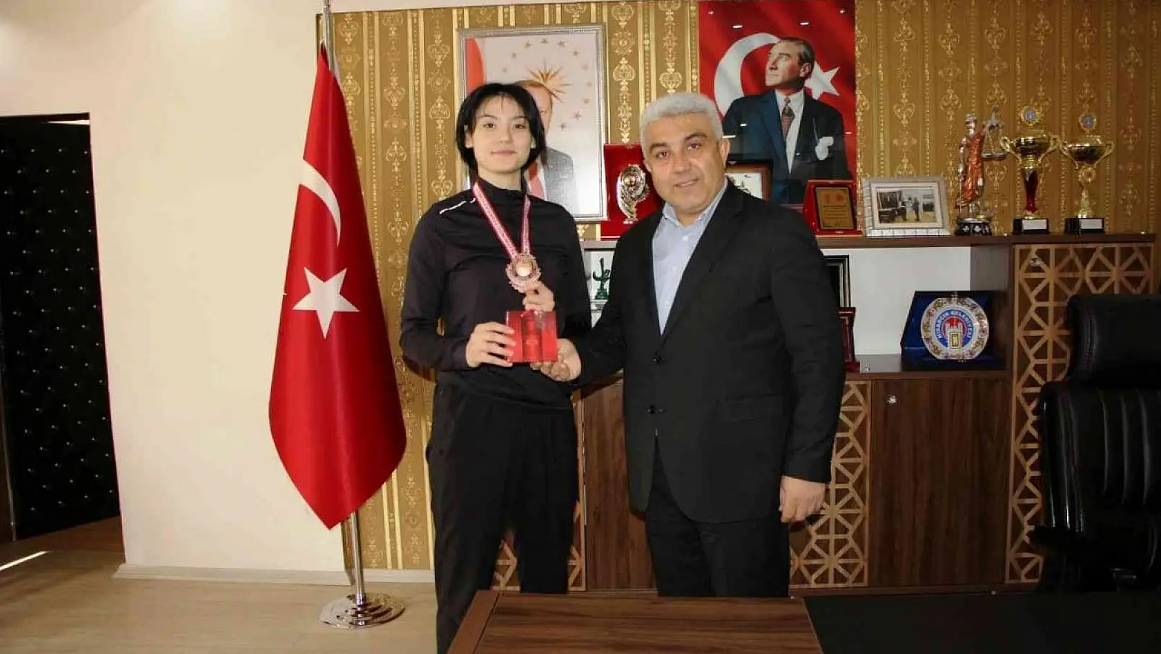 Hisarcık MYO öğrencisi Sıla Nur Gençer, Dünya Tekvando Şampiyonasında Türkiye'yi temsil edecek