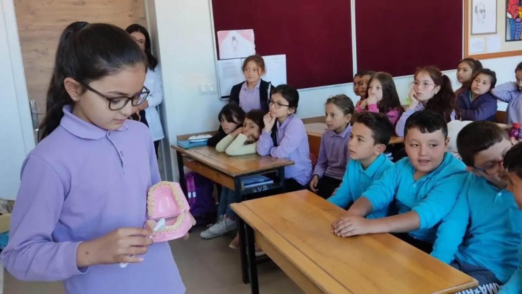 Hisarcık'ta 166 öğrenciye hijyen, ağız ve diş sağlığı eğitimi