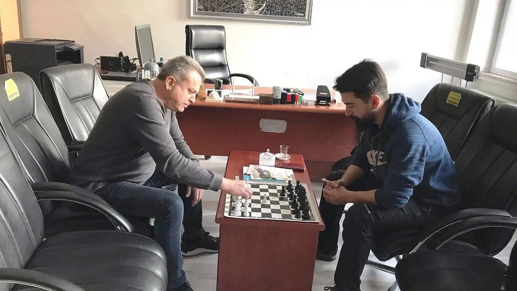 Hisarcık'ta öğretmenler arası satranç turnuvası