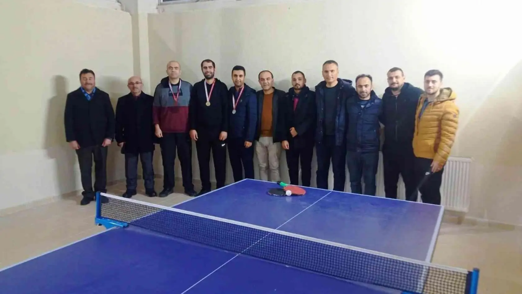 Hisarcık'ta öğretmenler arası masa tenisi turnuvası sona erdi