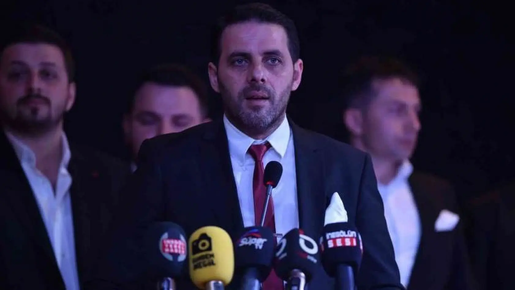 İnegölspor'da Başkan Ademoğlu güven tazeledi