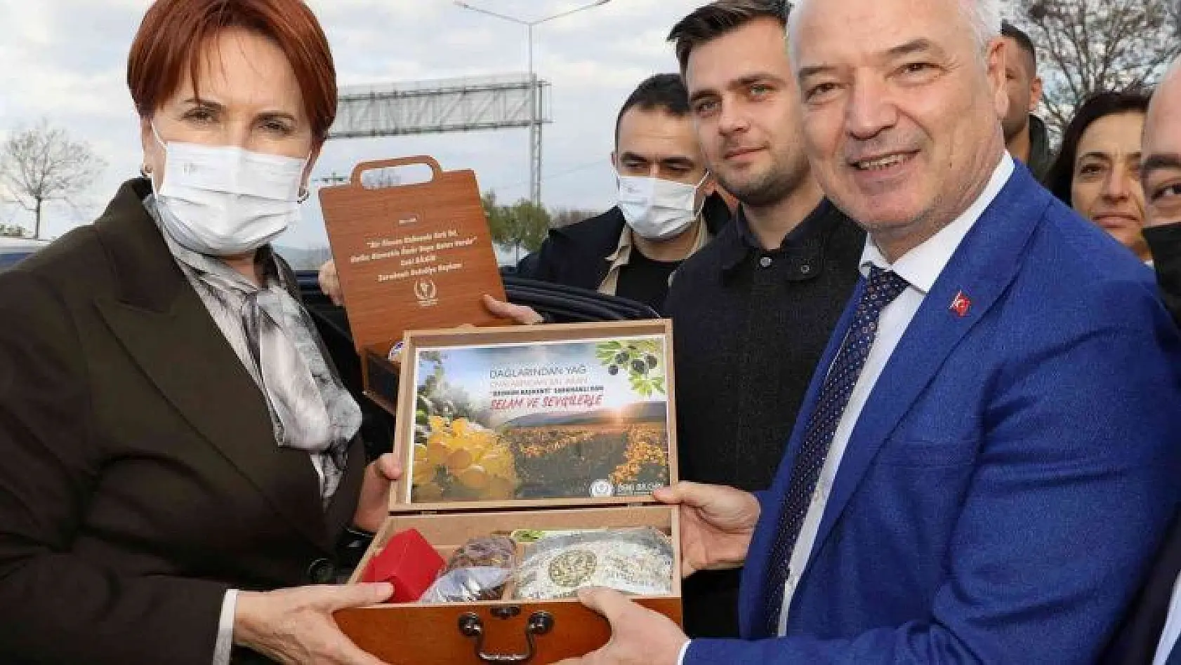 İYİ Parti Genel Başkanı Meral Akşener Saruhanlı'da karşılandı