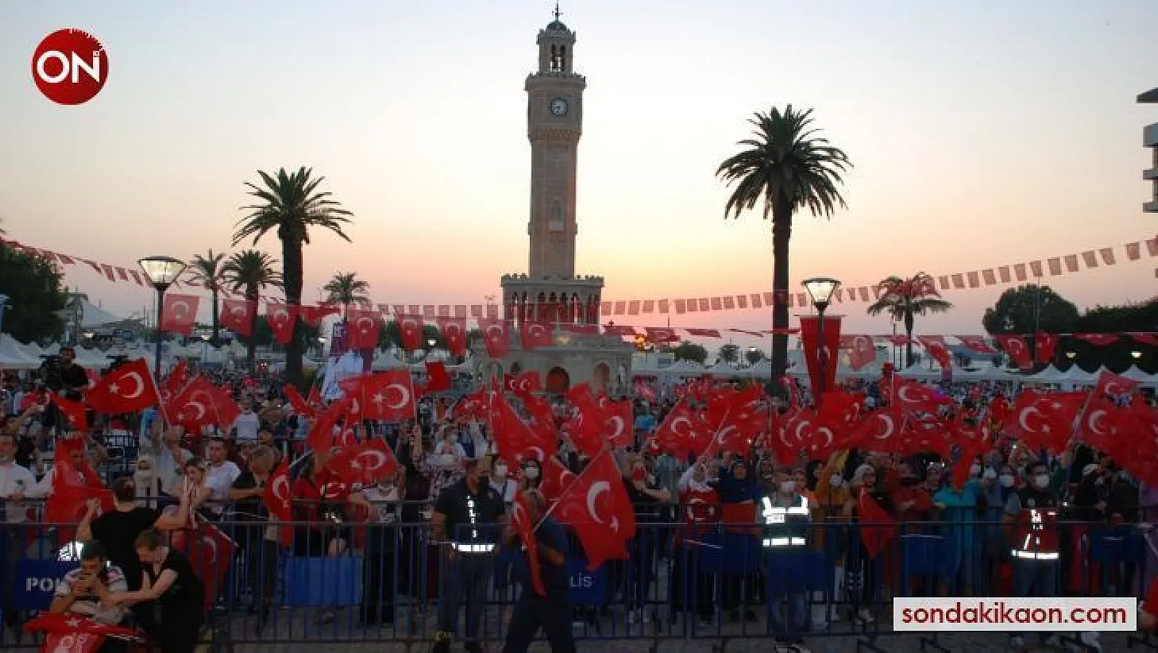 İzmir 15 Temmuz'u anıyor