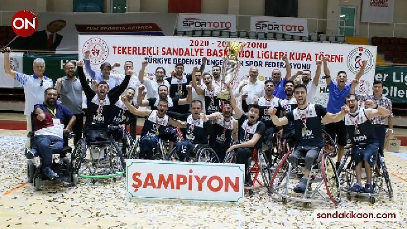 İzmir Büyükşehir Belediyespor'un lisanslı sporcu sayısı bin 100'e ulaştı