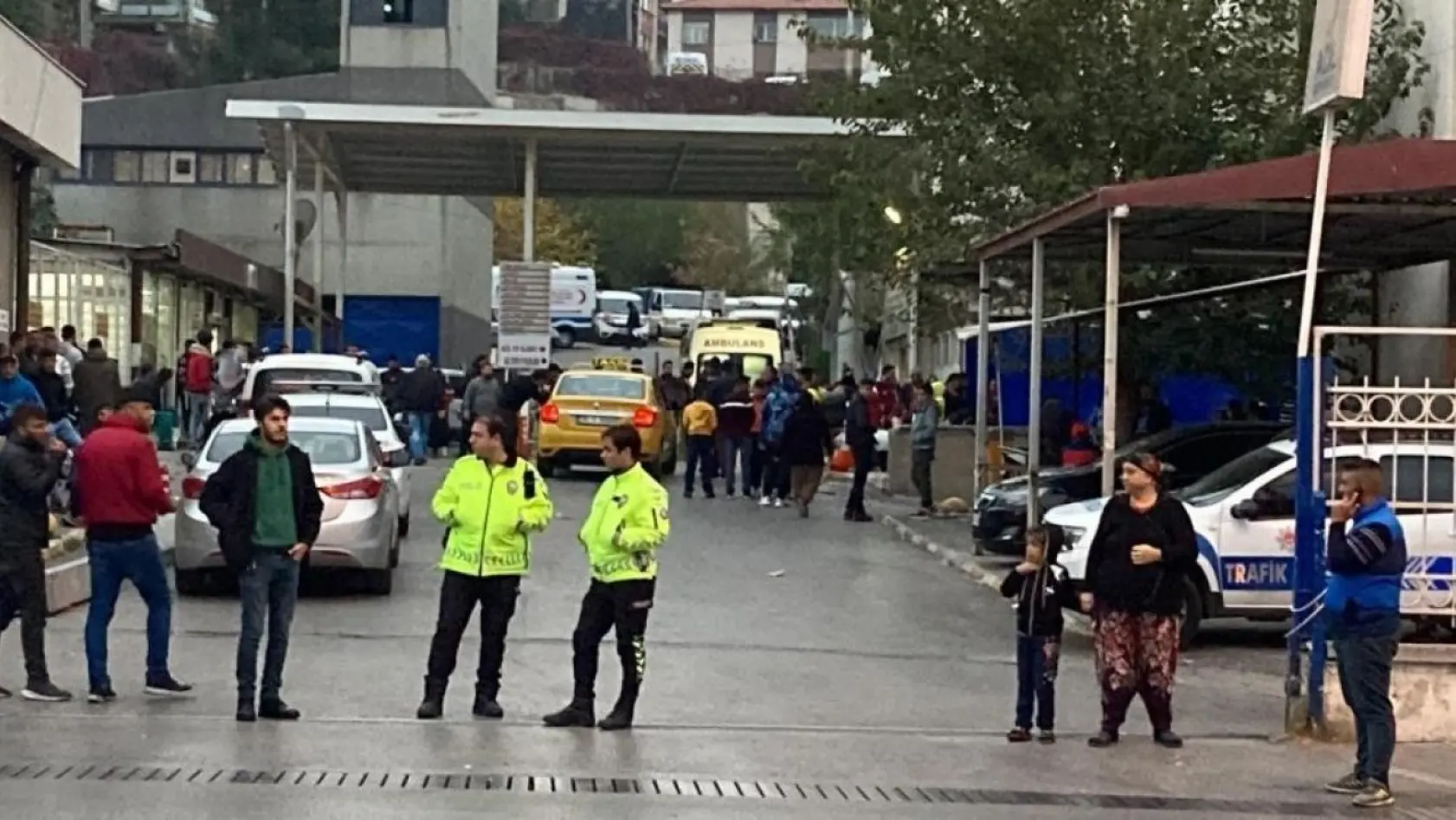 İzmir'de 1 kişinin öldüğü silahlı kavgayla ilgili 2 tutuklama