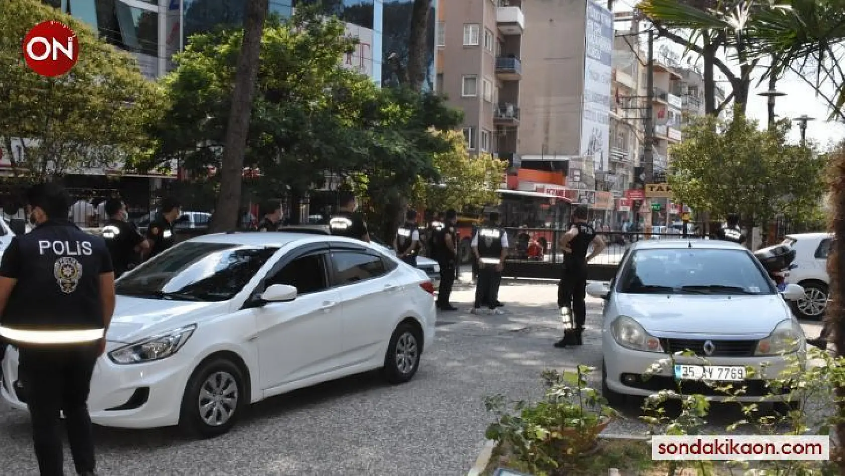 İzmir'de 2 kişinin öldüğü silahlı kavga ile ilgili 2 tutuklama