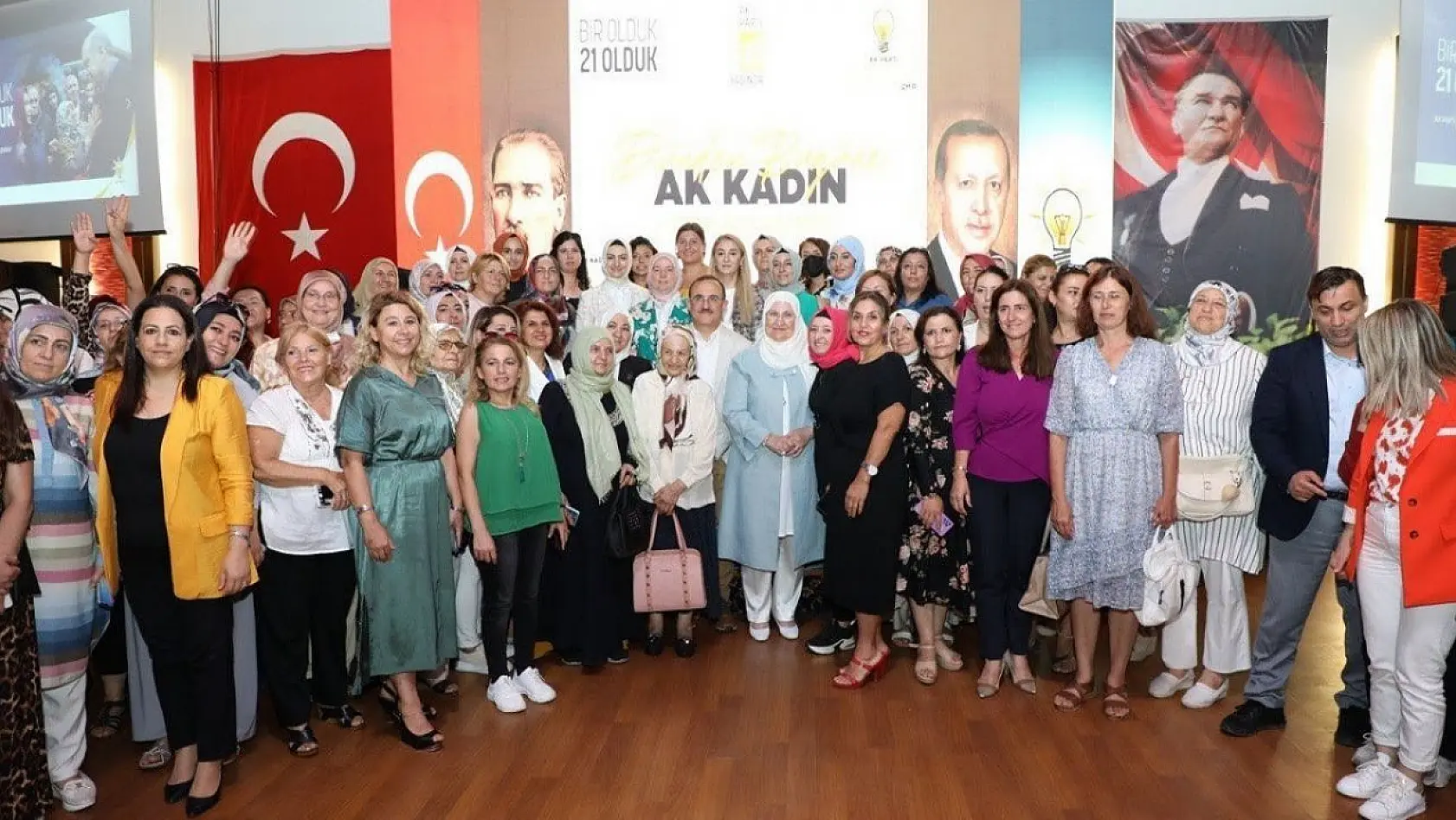 İzmir'de AK Kadın Zirvesi