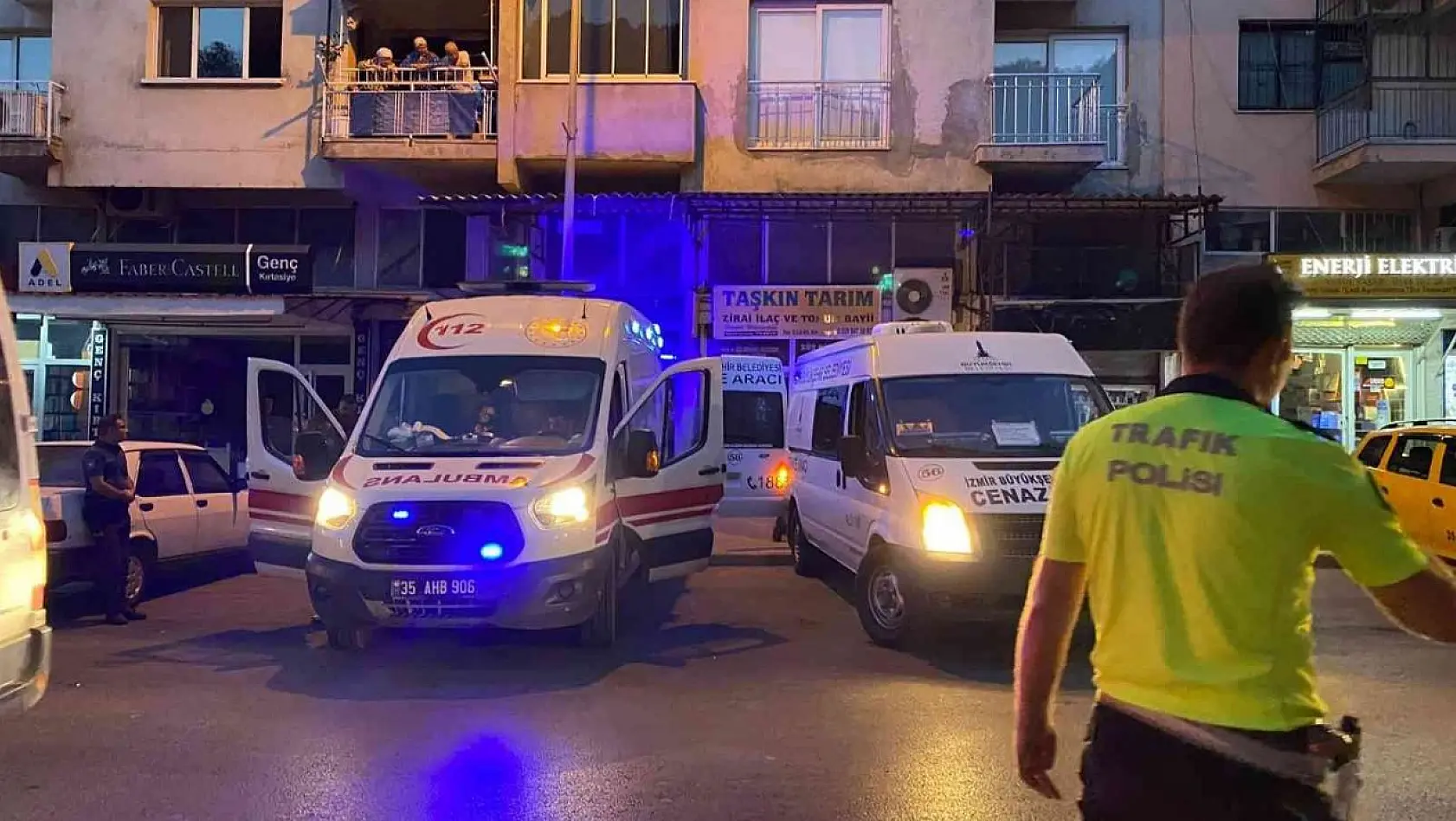 İzmir'de haber alınamayan yaşlı kadın evinde ölü bulundu