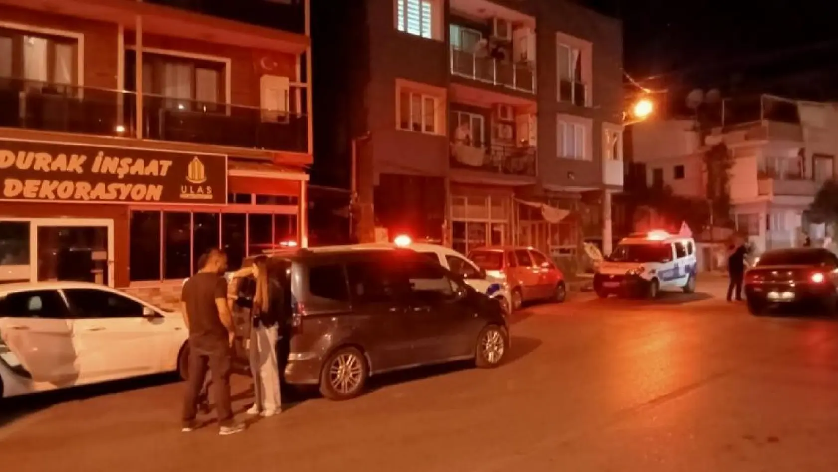 İzmir'de kendisine müdahale etmek isteyen polisi yaralayan kişi serbest bırakıldı