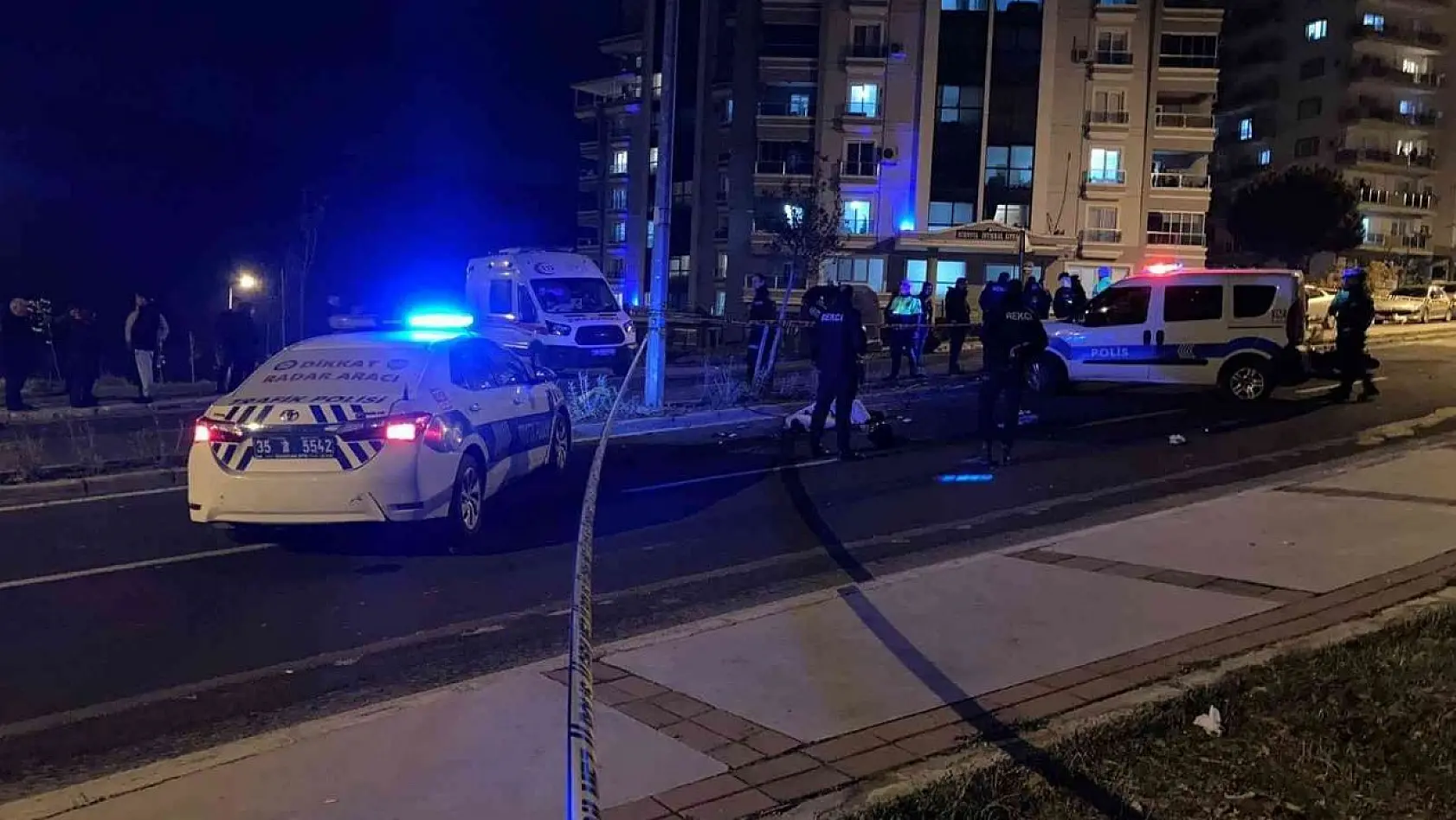 İzmir'de motosiklet kazası: 1 ölü, 1 yaralı