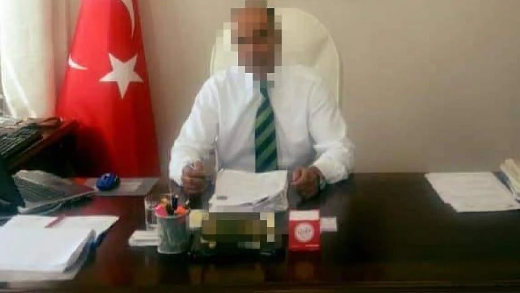 İzmir'de nüfus müdürlüğündeki operasyona 5 tutuklama: Çete lideri ayrıntısı