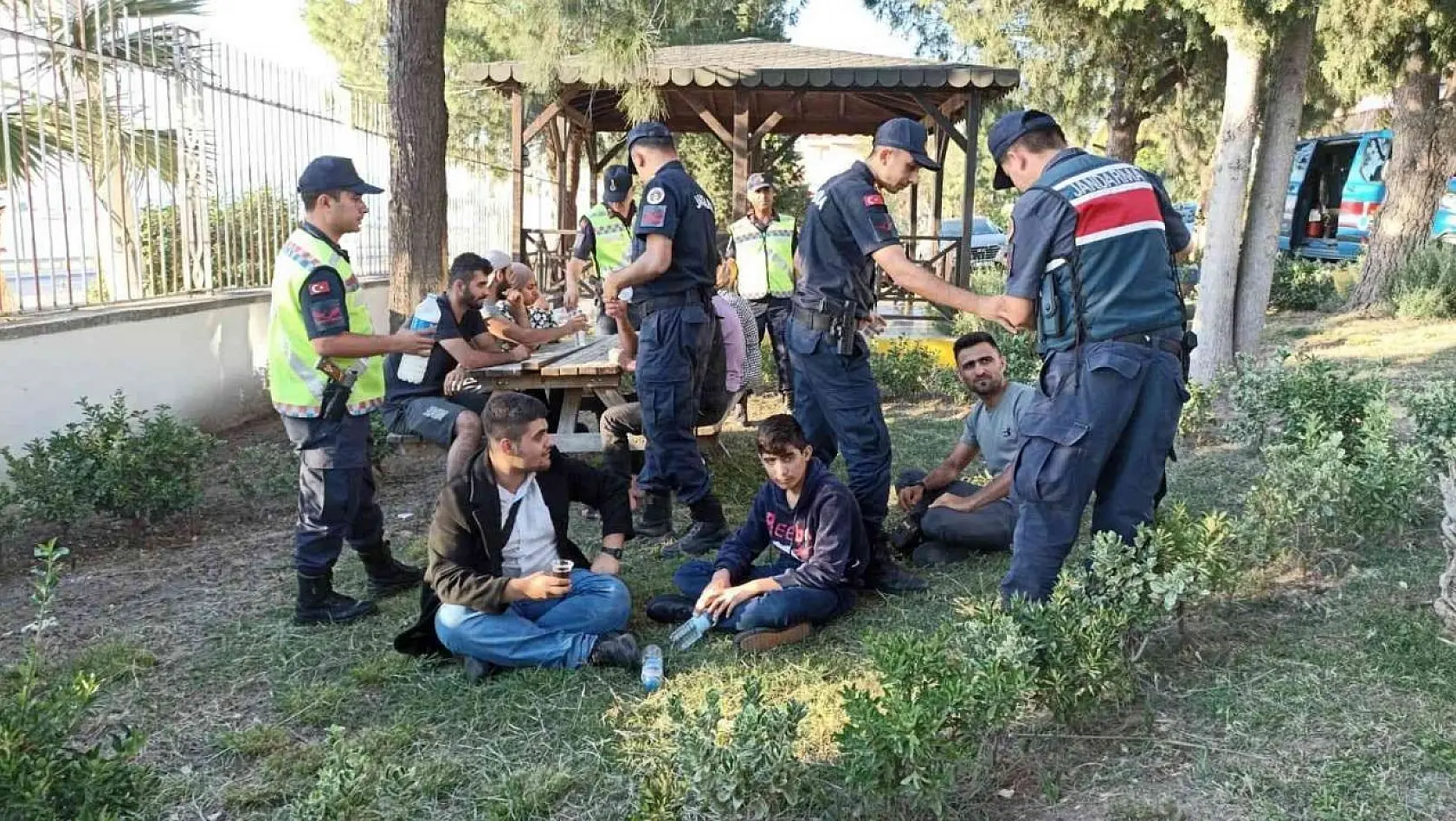 İzmir'de toplam 314 göçmen kurtarıldı