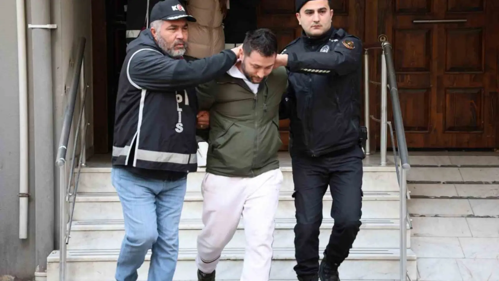 İzmir'deki tarihi vurgunda Ocakçı çiftiyle birlikte 27 şüpheli tutuklandı