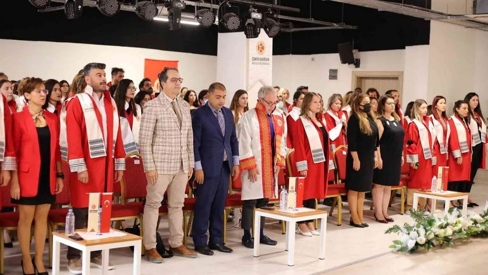 İzmir Kavram Meslek Yüksekokulu'nda akademik yıl başladı