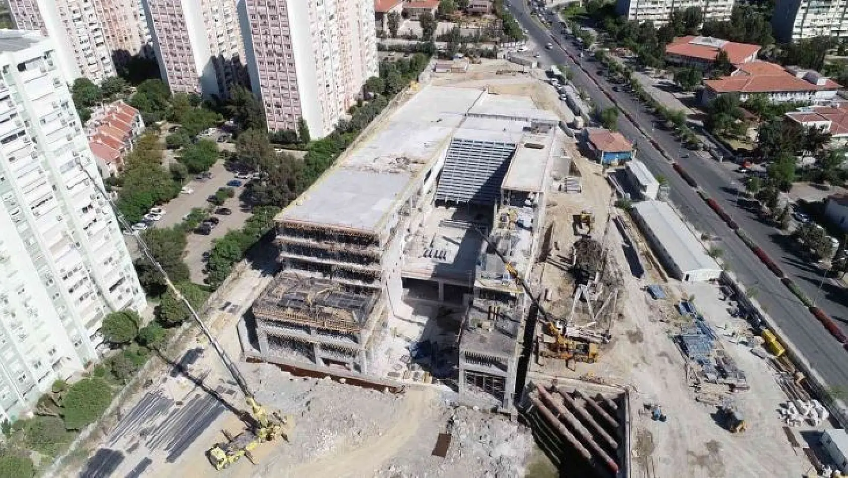 İzmir Opera Binası'nın yüzde 45'i tamamlandı