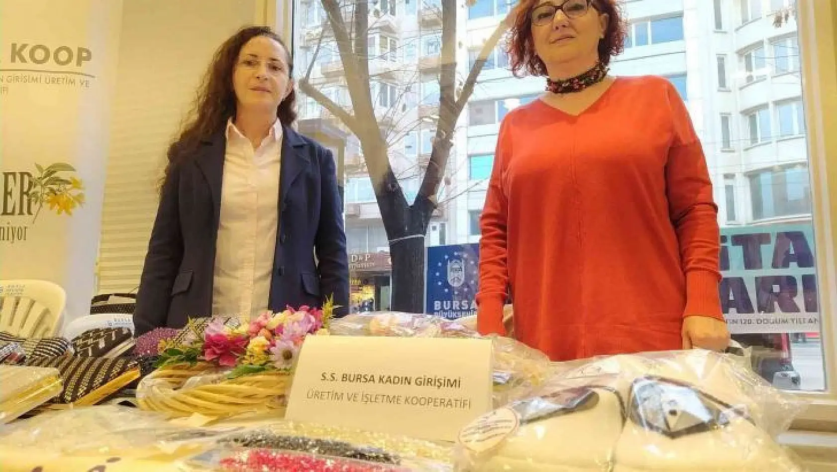 Kadına Şiddet Gününde kadın kooperatiflerinden 'organik ürünler pazarı'