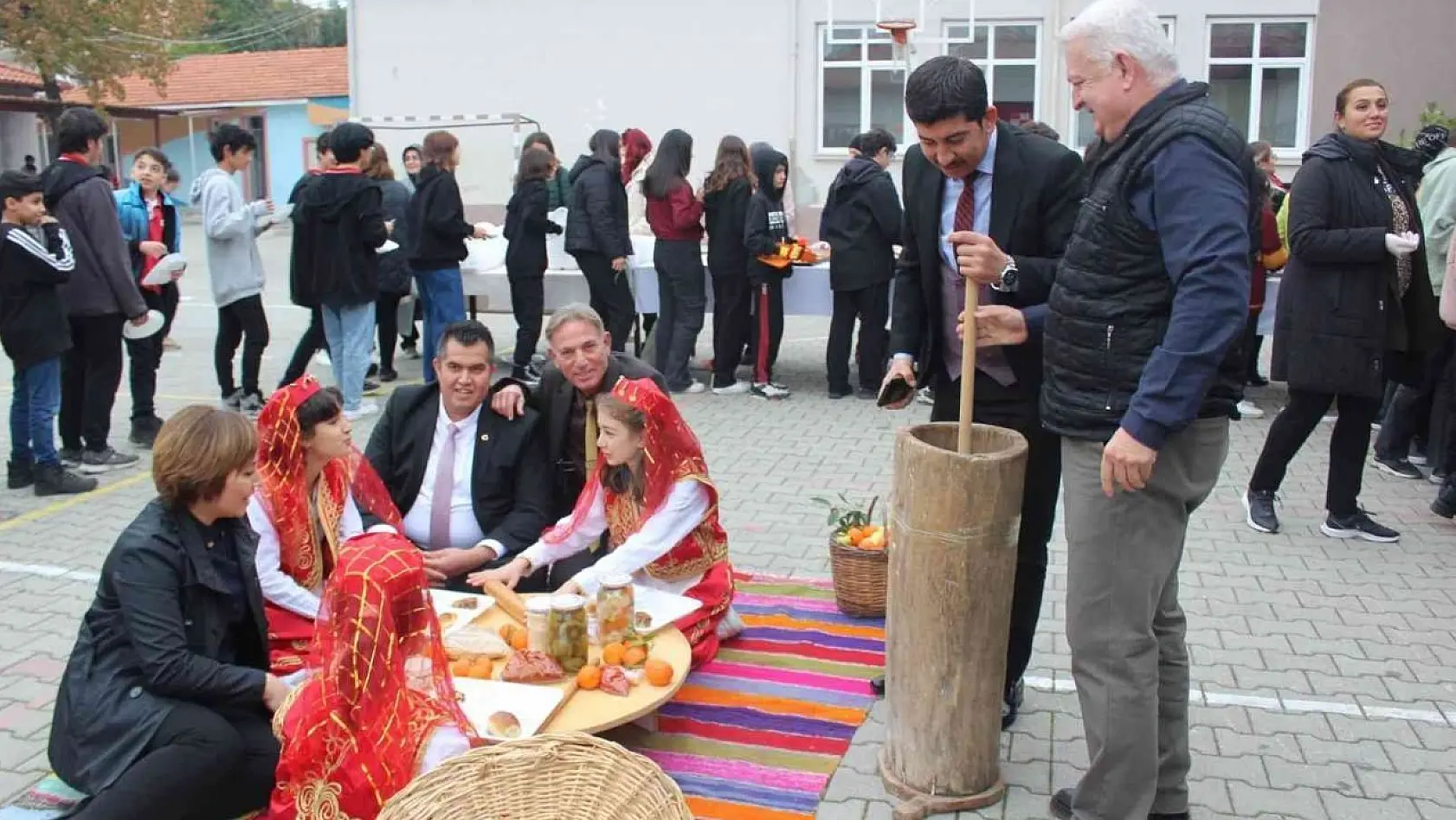 Köyceğiz'de 'Yerli Malı Haftası' festival havasında kutlandı