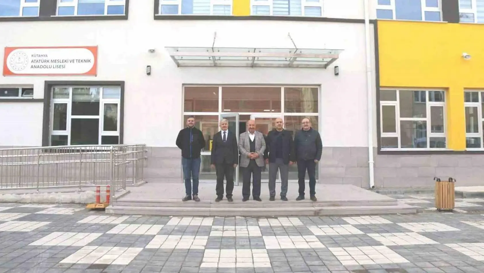 Kütahya Atatürk MTAL yeni binasına kavuştu