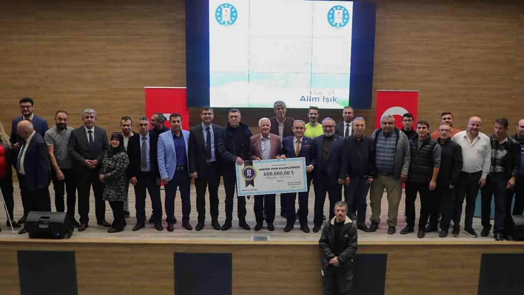 Kütahya Belediyesi'nden 70 amatör spor kulübüne nakdi destek