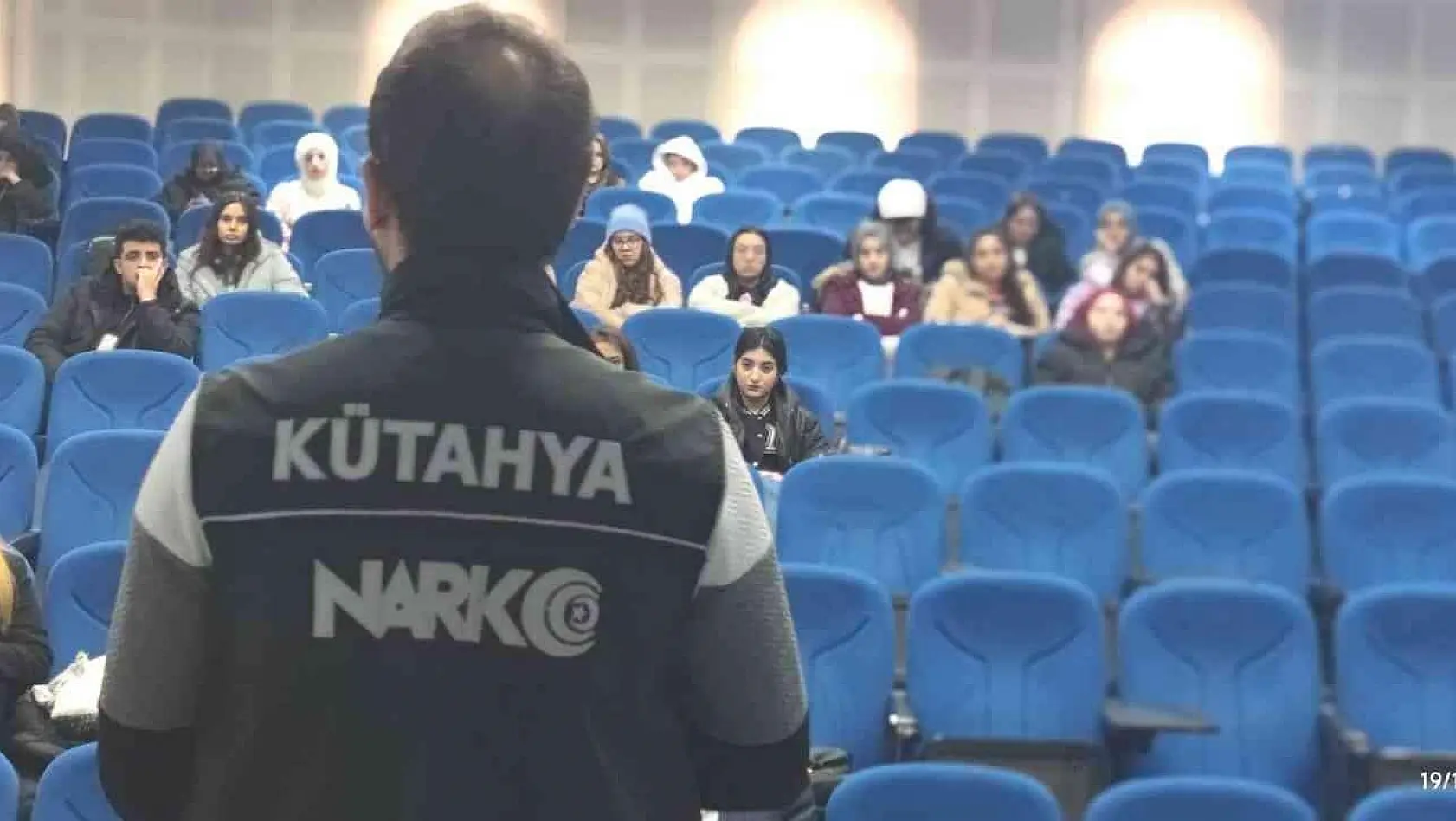 Kütahya'da üniversite öğrencilerine 'Narko gençlik' eğitimi