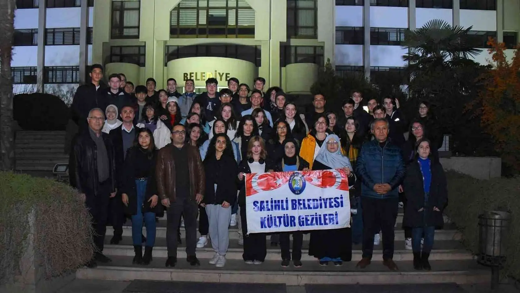 Liseli gençlerde 2. kafile Ankara'ya uğurladı