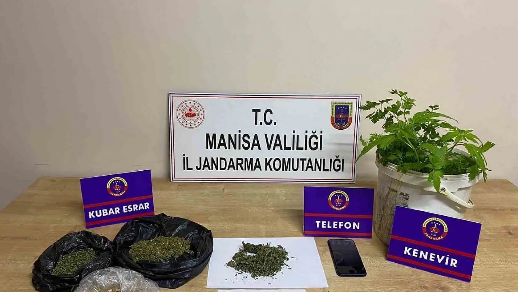 Manisa'da uyuşturucuya darbe: 40 gözaltı