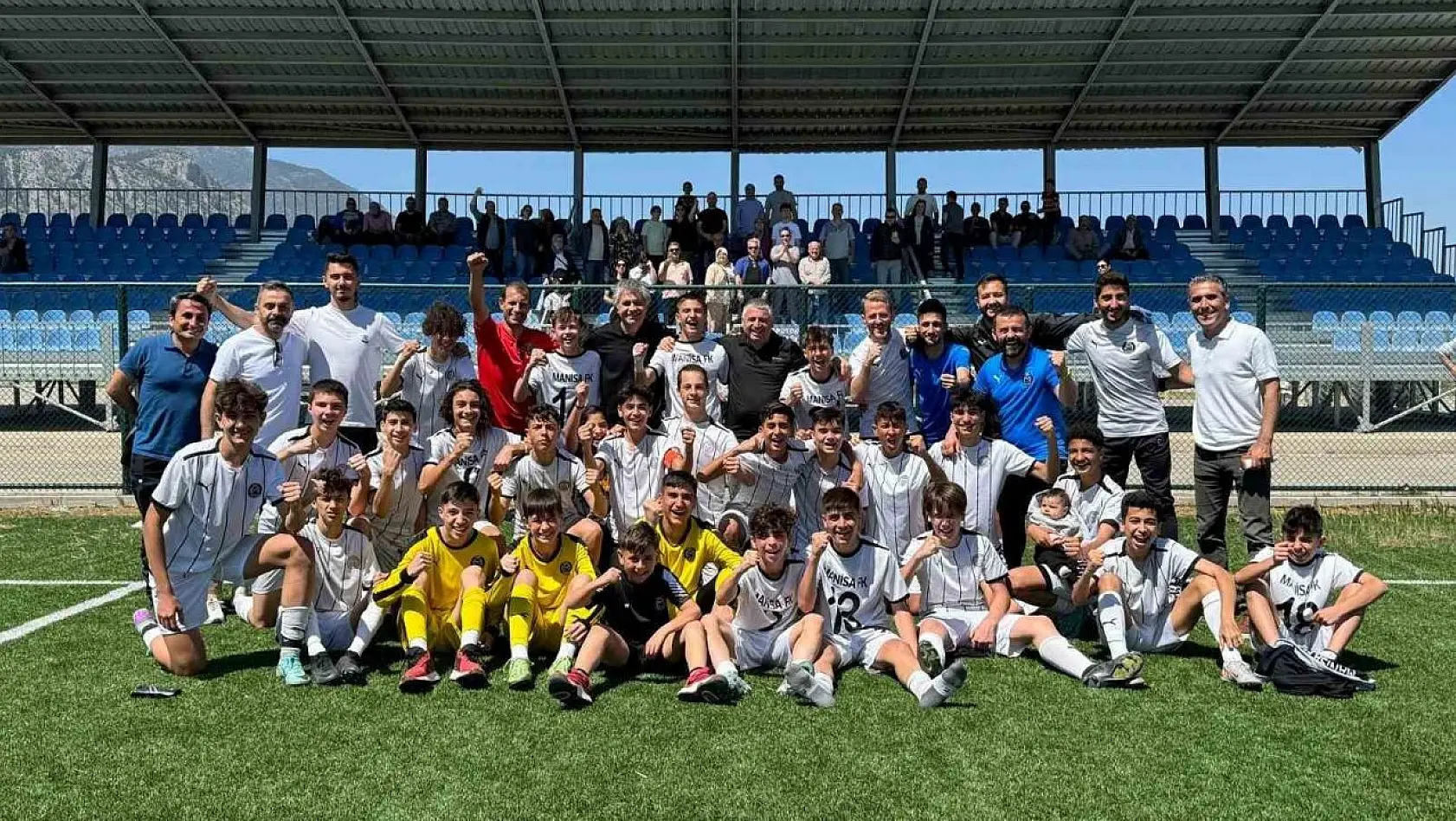 Manisa FK 3'ü namağlup 4 şampiyonlukla Gelişim Ligleri'ne damga vurdu