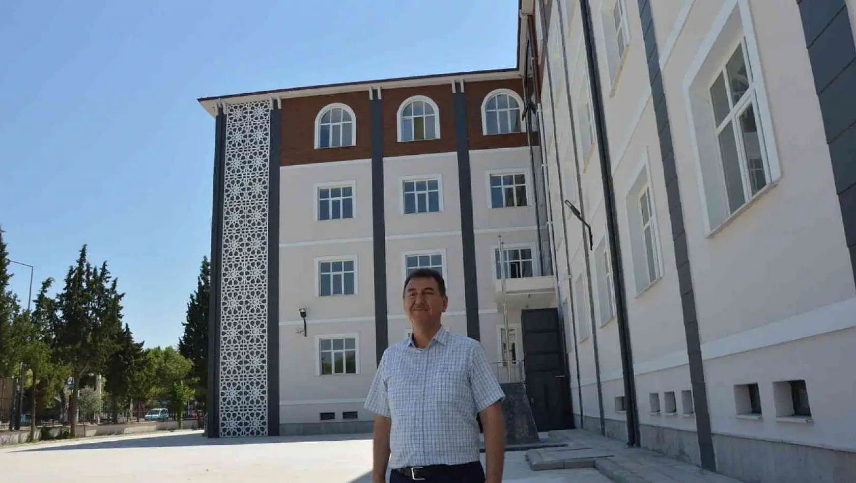 Manisa Kız Anadolu İHL yeni eğitim-öğretim yılına hazır