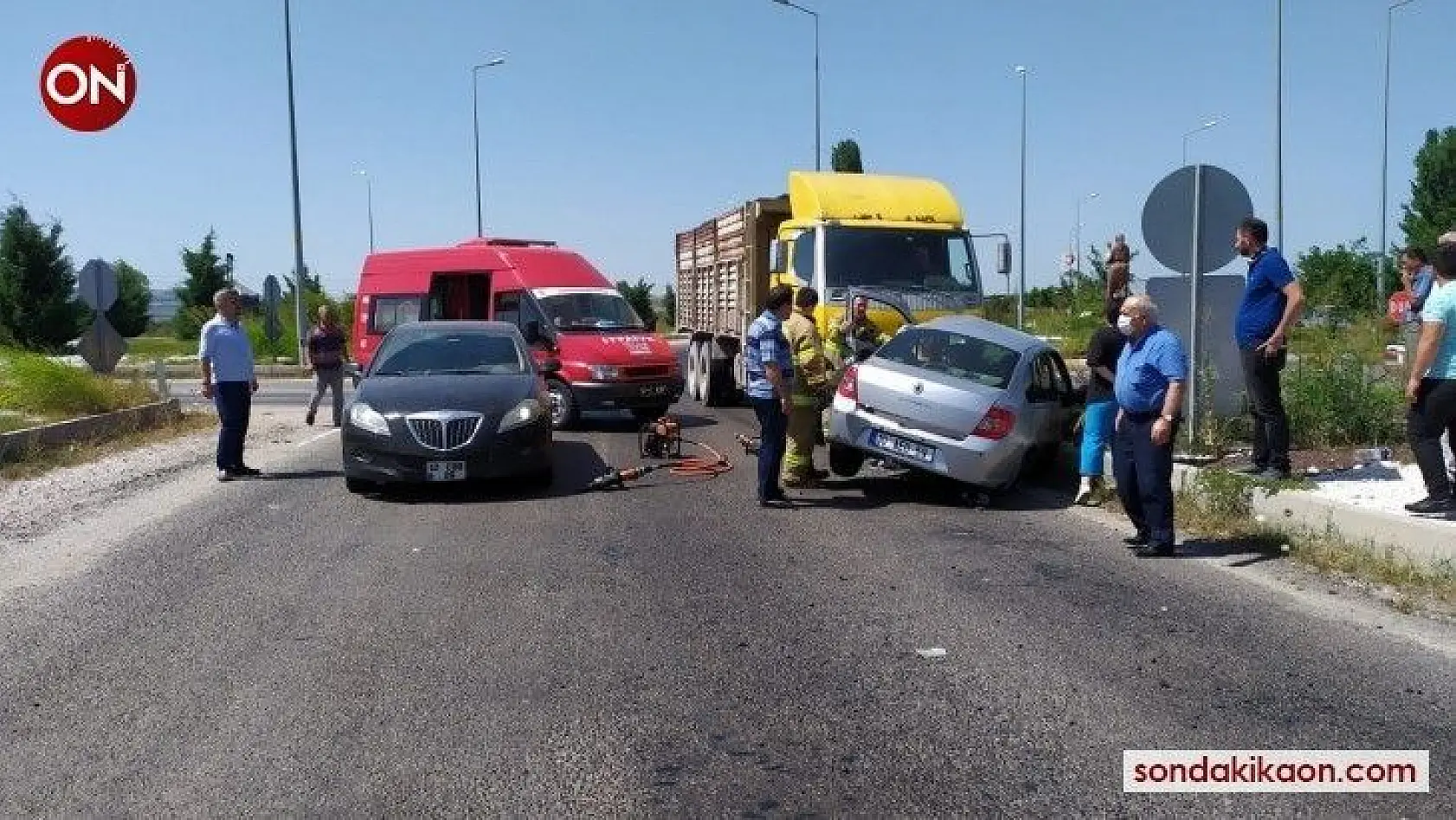 Manyas'ta trafik kazası: 2 yaralı