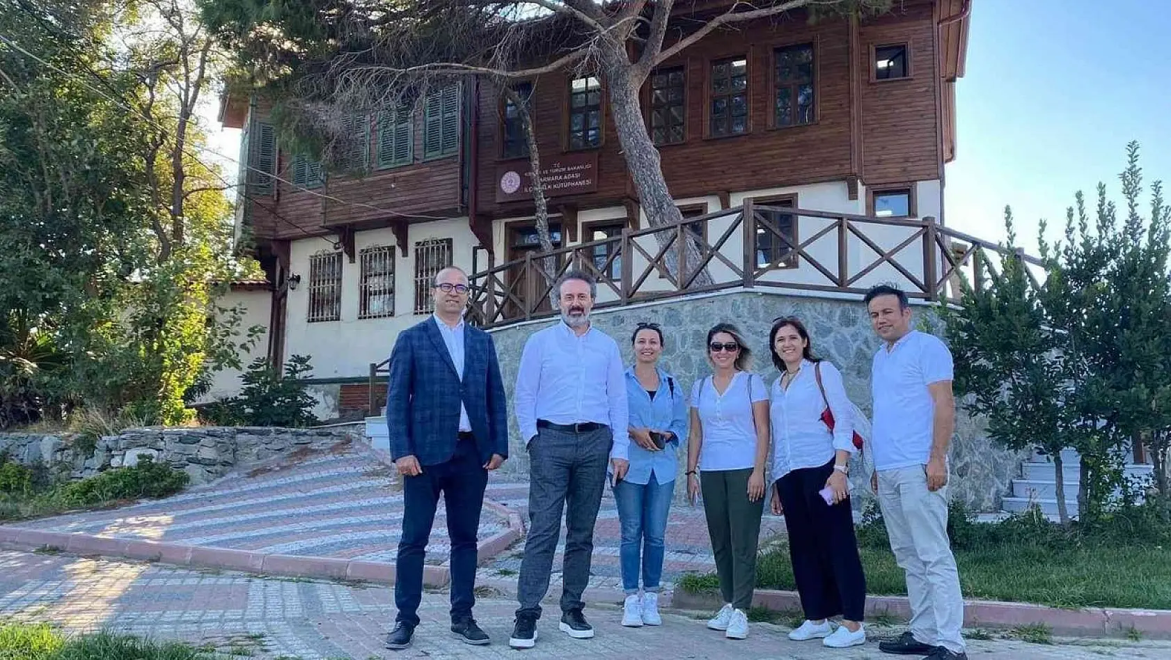 Marmara Adası, kütüphane heyecanı yaşamaya hazırlanıyor