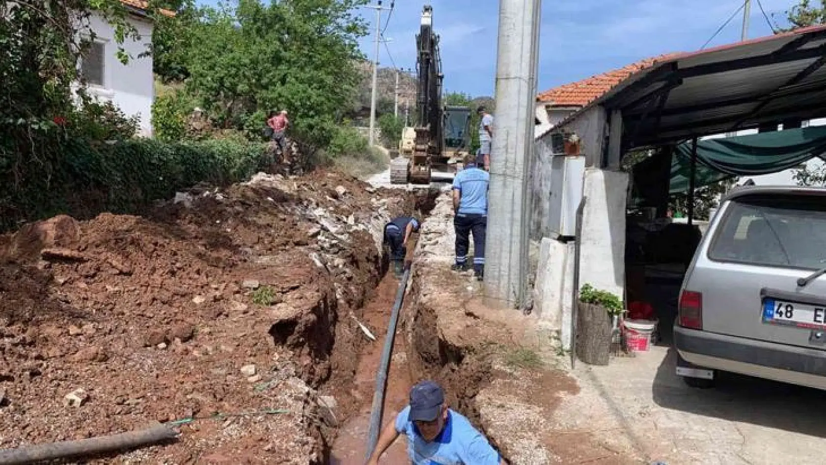 Marmaris'te Kırsal Mahallelerinin içme suyu hatları yenileniyor