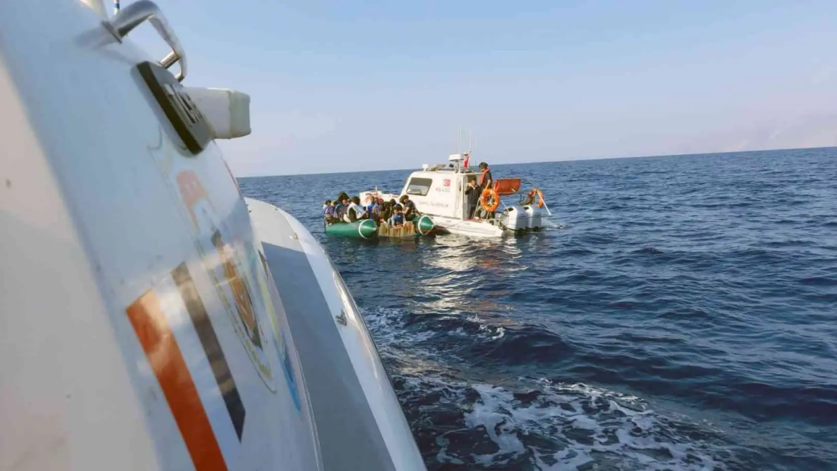 Marmaris ve Datça'da 82 düzensiz göçmen kurtarıldı