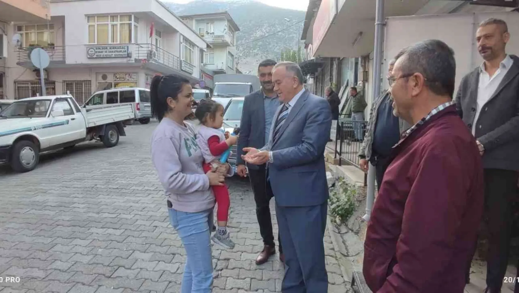 MHP'li Akçay, Kırkağaçlıları mitinge davet etti
